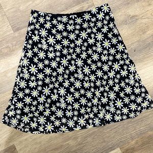 90s trendy daisy skirt